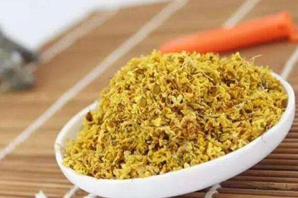 九里香花可以泡水喝嗎，可以/有美容美顏、降低血壓等功效