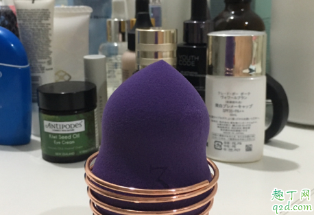 三月兔美妝蛋和爾木萄哪個(gè)好 三月兔和爾木萄美妝蛋使用對(duì)比4