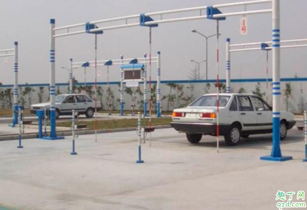 學(xué)車手動和自動哪個好 為什么學(xué)車手動擋的比較多4