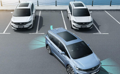 汽車(chē)倒車(chē)燈不亮了怎么解決 倒車(chē)燈白天也會(huì)亮嗎