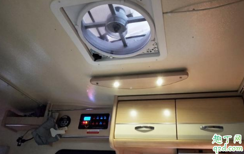 房車晚上睡覺怎么通風(fēng) 睡在房車?yán)飼?huì)不會(huì)缺氧2