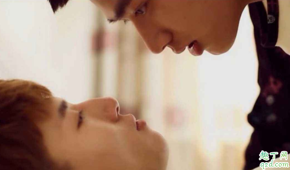 女朋友總是逃避接吻是什么原因 接吻時(shí)女生不張開嘴說明什么4