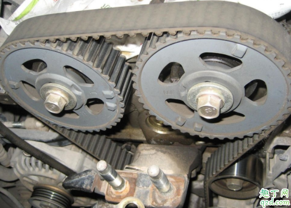 車(chē)子有響聲是正時(shí)皮帶松了嗎 正時(shí)皮帶需要潤(rùn)滑嗎1
