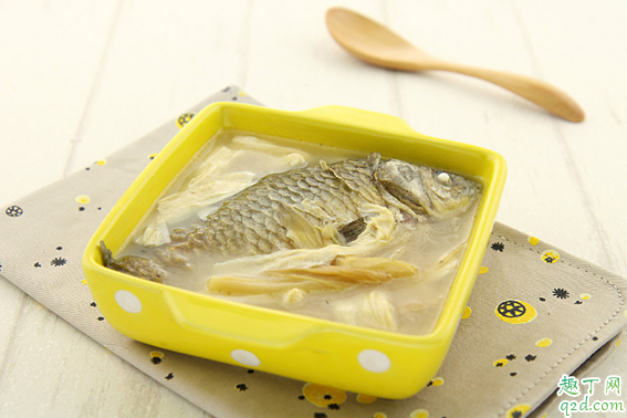 鯽魚湯變白有什么技巧嗎 鯽魚湯發(fā)白的關鍵是什么2