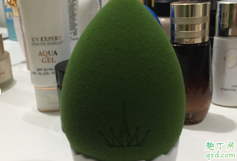 三月兔美妝蛋和爾木萄哪個(gè)好 三月兔和爾木萄美妝蛋使用對(duì)比3