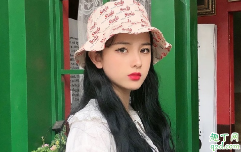 女同事開(kāi)玩笑喜歡動(dòng)手怎么辦 怎么面對(duì)別人亂開(kāi)玩笑2