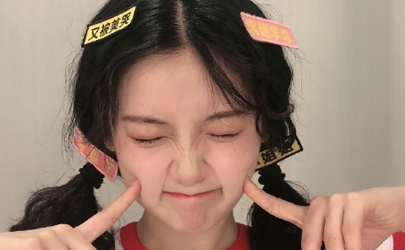 女生什么行為表示喜歡上你 女生喜歡男生會(huì)有怎樣的表現(xiàn)