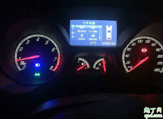 汽車水箱不熱發(fā)動機(jī)高溫是什么情況 車水溫突然高了怎么辦3