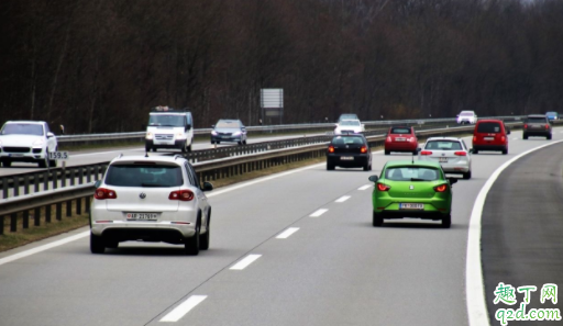 剎車失靈是哪里的問(wèn)題 車子剎車失靈自救辦法2
