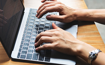 感覺新來的領(lǐng)導能力不行怎么辦 新領(lǐng)導上任如何配合工作