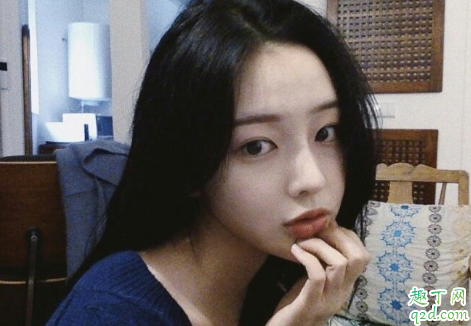 強摸完女朋友她有點生氣咋辦 女朋友一直不讓啪該不該等3