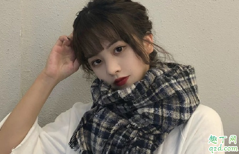 活潑外向型的女人怎么接觸 特別開(kāi)朗的女生喜歡的男生類型4