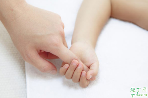 胎兒入盆還會自己跑出來嗎 寶寶多少周入盆3