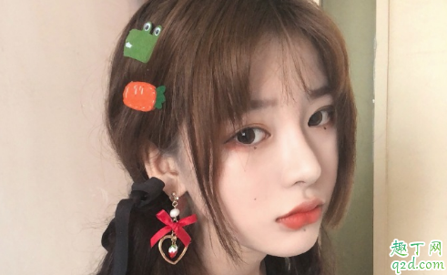 女生什么行為表示喜歡上你 女生喜歡男生會(huì)有怎樣的表現(xiàn)4