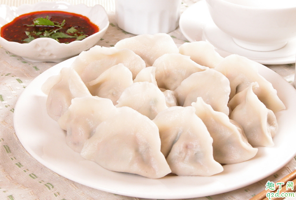 薺菜包餃子要不要用開水燙一下 薺菜包餃子要過水嗎2