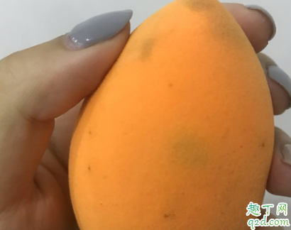 三月兔美妝蛋和rt美妝蛋哪個(gè)好 三月兔和rt美妝蛋使用對(duì)比評(píng)測6