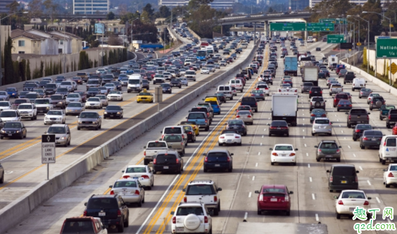 車子兩年沒審還能審嗎 車子脫審保險(xiǎn)公司理賠嗎3