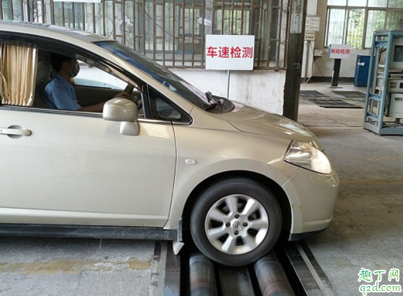 車子兩年沒審還能審嗎 車子脫審保險(xiǎn)公司理賠嗎4