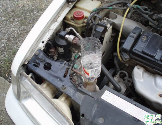更換冷卻液怎么放空氣 防凍液加了方向機(jī)油怎么辦3