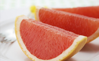 紅心西柚有點苦是壞了嗎 紅心西柚為什么吃起來那么苦