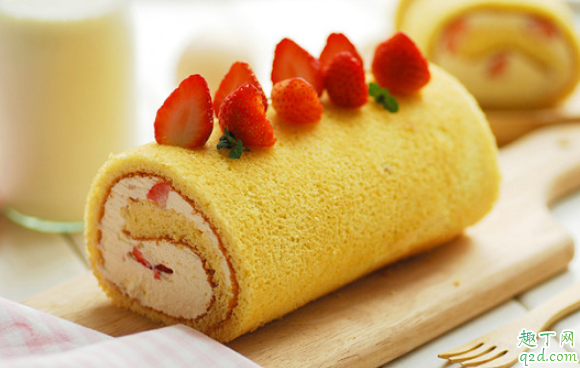 蛋糕卷表面有很多小氣泡什么原因 為什么蛋糕卷表面不光滑不平整1