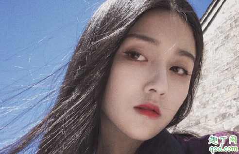 男朋友開車為什么喜歡牽手摸大腿 男朋友開車的時候怎么撩3