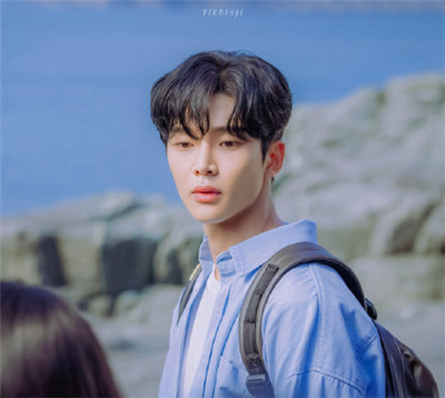 偶然發(fā)現(xiàn)的一天端午一天情侶頭像 端午哈魯cp情侶頭像無(wú)水印3