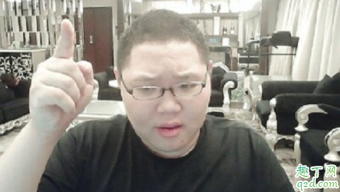 小龍堡加入rng真的假的 小龍堡去RNG是打野位嗎4