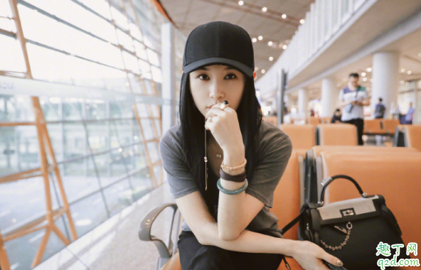 繁花盛開(kāi)的夏天是根據(jù)哪部小說(shuō)改編的 繁花盛開(kāi)的夏天TXT免費(fèi)閱讀2