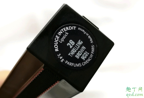 紀(jì)梵希2019圣誕限定28什么色 紀(jì)梵希28號(hào)口紅試色6