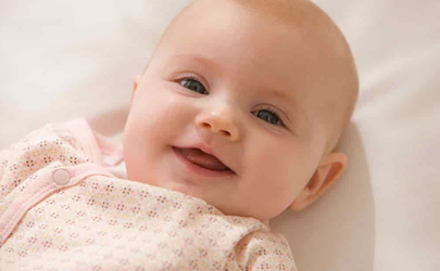 寶寶正常放屁是什么樣的 寶寶放屁不正常有哪些情況