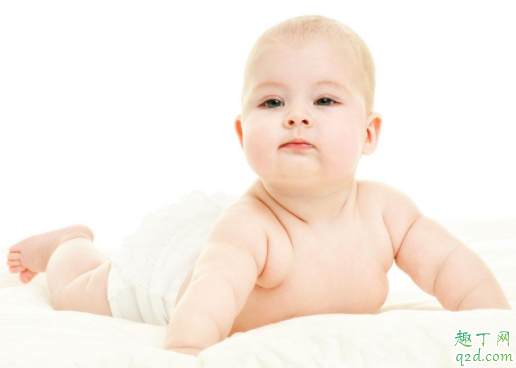 為什么寶寶出生不吃奶 剛出生的寶寶為什么屁股是青的2