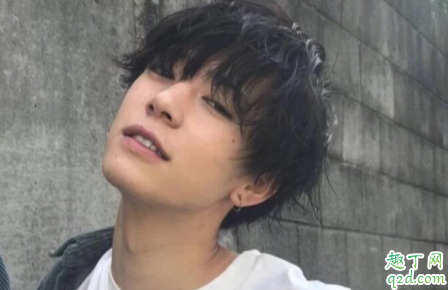 男生在一起都會(huì)聊什么話題 男生在一起會(huì)聊女朋友嗎1