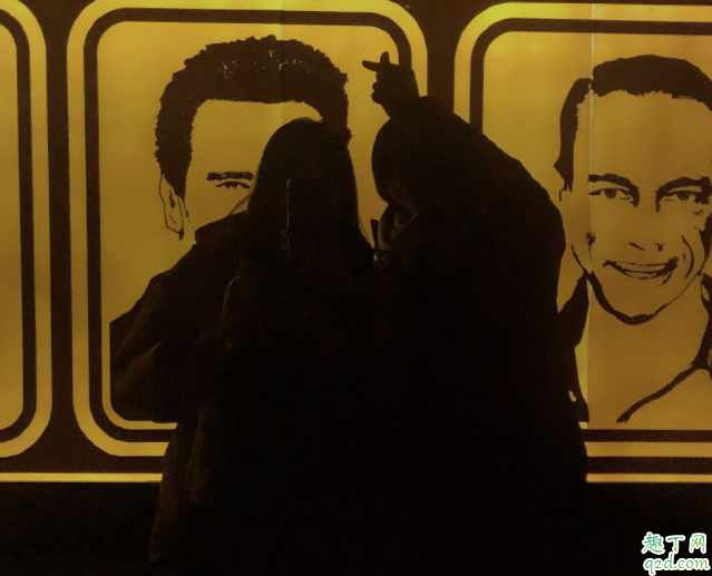 為什么男生都喜歡肢體接觸 男的為什么會(huì)忍不住想那個(gè)2