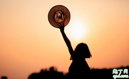 副業(yè)一兩萬為什么還要去上班混日子 上班族發(fā)展什么副業(yè)比較好3