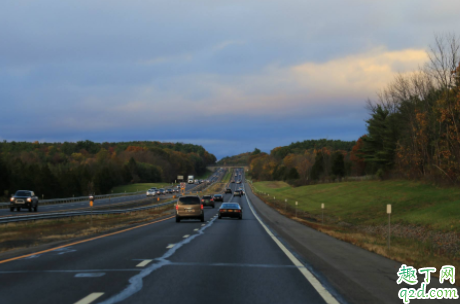汽車啟動(dòng)前腳剎踩不下去怎么回事 為什么熄火腳剎踩不動(dòng)3