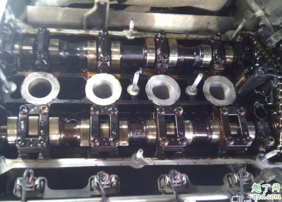 拆氣門要不要換氣門油封 氣門油封為什么會老化4