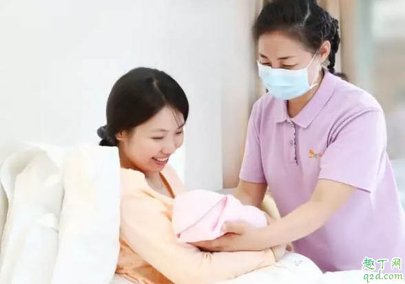 坐月子有必要請(qǐng)?jiān)律﹩?坐月子請(qǐng)?jiān)律┖眠€是自己人照顧好2
