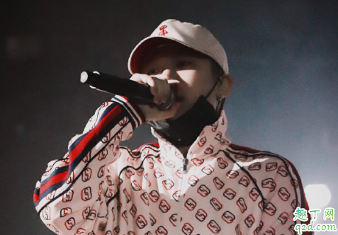 李小璐為什么看上pgone 皮幾萬和賈乃亮有對比性嗎3