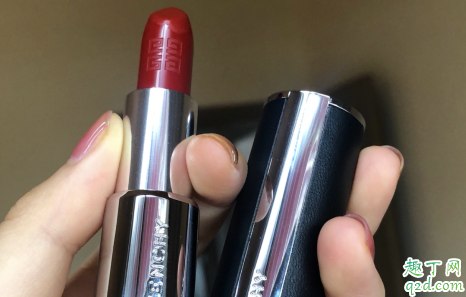 紀梵希333和306哪個好看 紀梵希333和306試色對比1