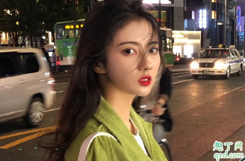 女朋友每次生氣躺床上刷抖音不理人 女朋友動不動就生氣要繼續(xù)嗎2