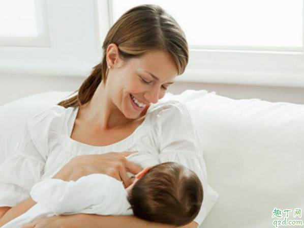 公共場(chǎng)所哺乳怎么避免尷尬 外出哺乳如何避免尷尬3