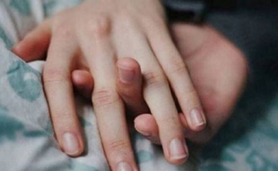 夫妻之間不爭不吵離婚是因?yàn)橛袗蹎?不爭不吵的婚姻代表什么