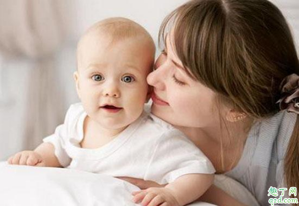 公共場(chǎng)所哺乳怎么避免尷尬 外出哺乳如何避免尷尬2