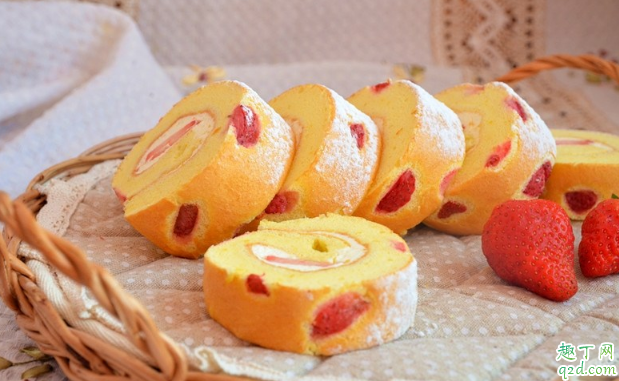 蛋糕卷正卷和反卷的哪個好卷 蛋糕卷正卷和反卷的區(qū)別2