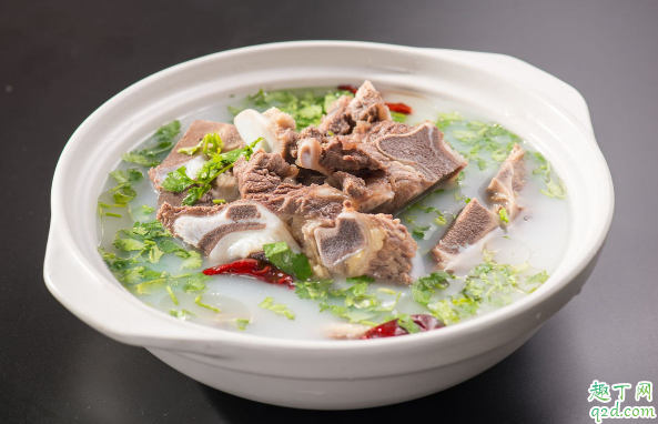 牛骨湯牛骨要提前炒一下嗎 熬牛骨湯牛骨炒好還是不炒好2