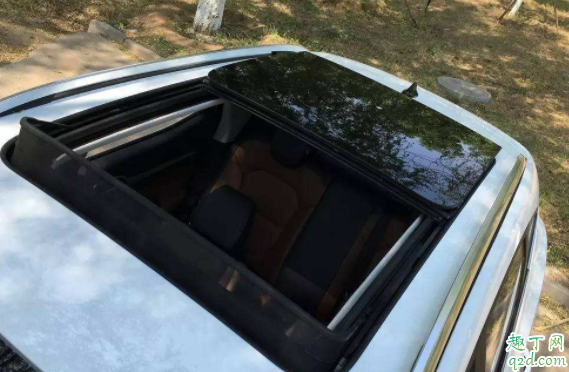 買車要不要帶天窗的 汽車天窗有幾種3