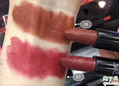 紀(jì)梵希27和28哪個好看 紀(jì)梵希圣誕限定n27和n28試色對比5