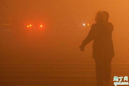 汽車(chē)霧燈有沒(méi)有用 同時(shí)開(kāi)大燈和霧燈費(fèi)油嗎4