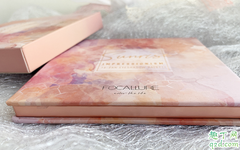 菲鹿兒眼影真的好用嗎 菲鹿兒16色眼影多少錢6